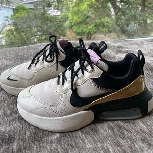 Nike Air Max Verona women's running shoe 7.5